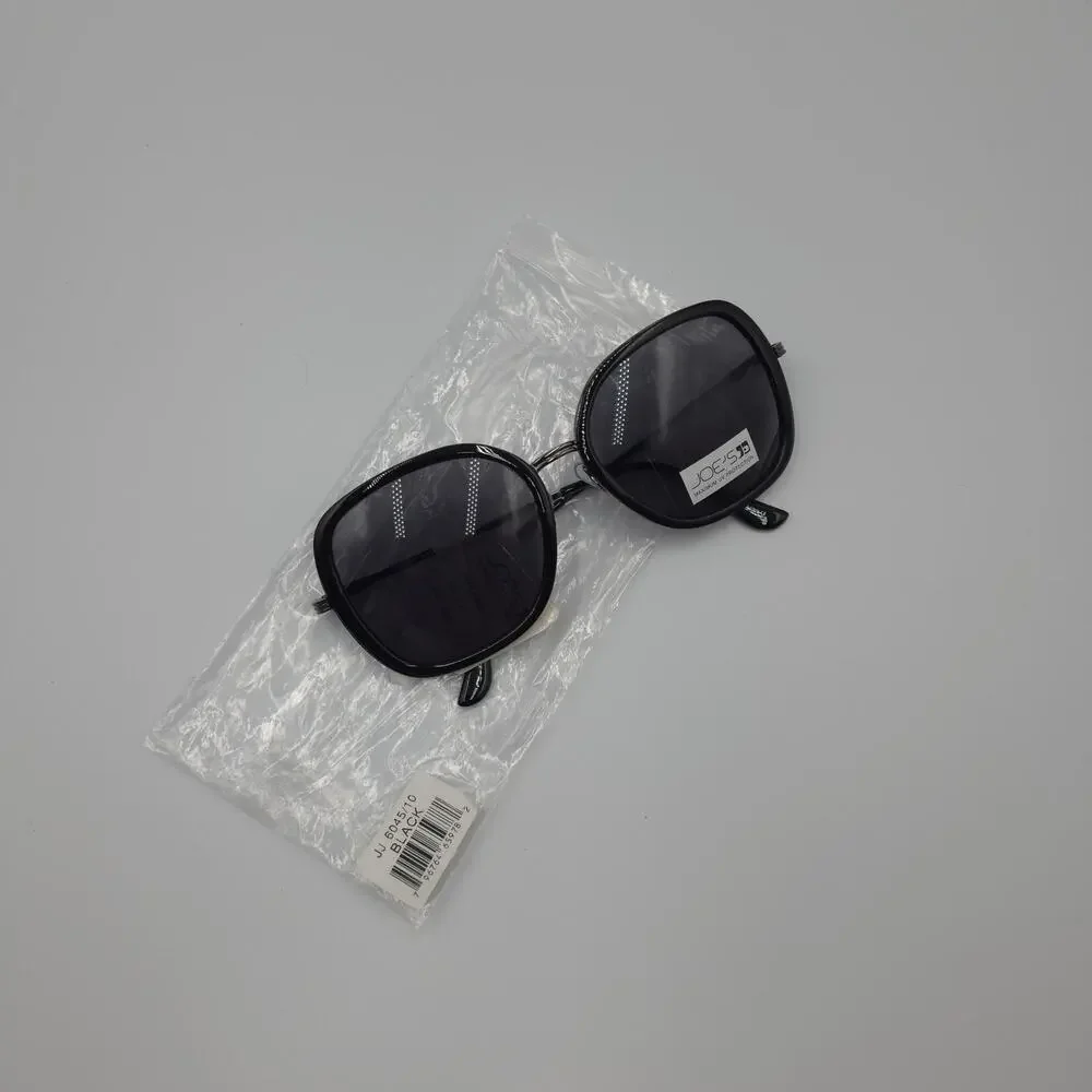 Joe's Jeans Oversized Square Sunglasses in Black
